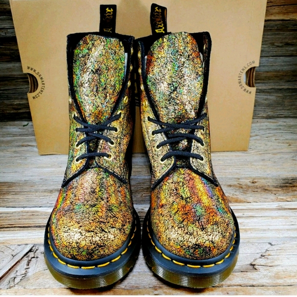 Dr. Martens Pascal Metalic Gold Crackl… - Picture 3 of 8